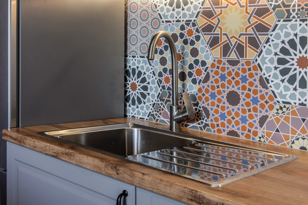 Апартаменты Яркий Лофт с видом на крыши