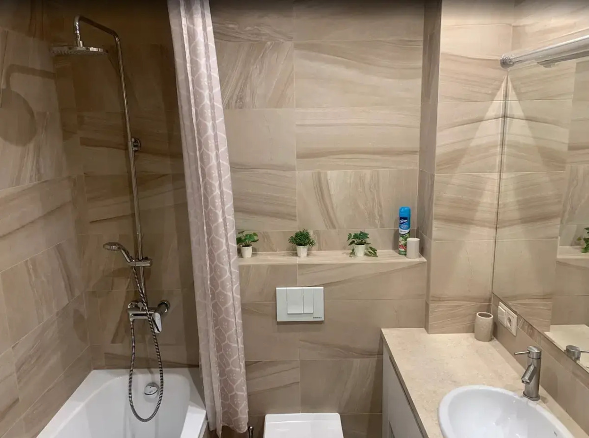 Апартаменты LifeHome на Иванова 1