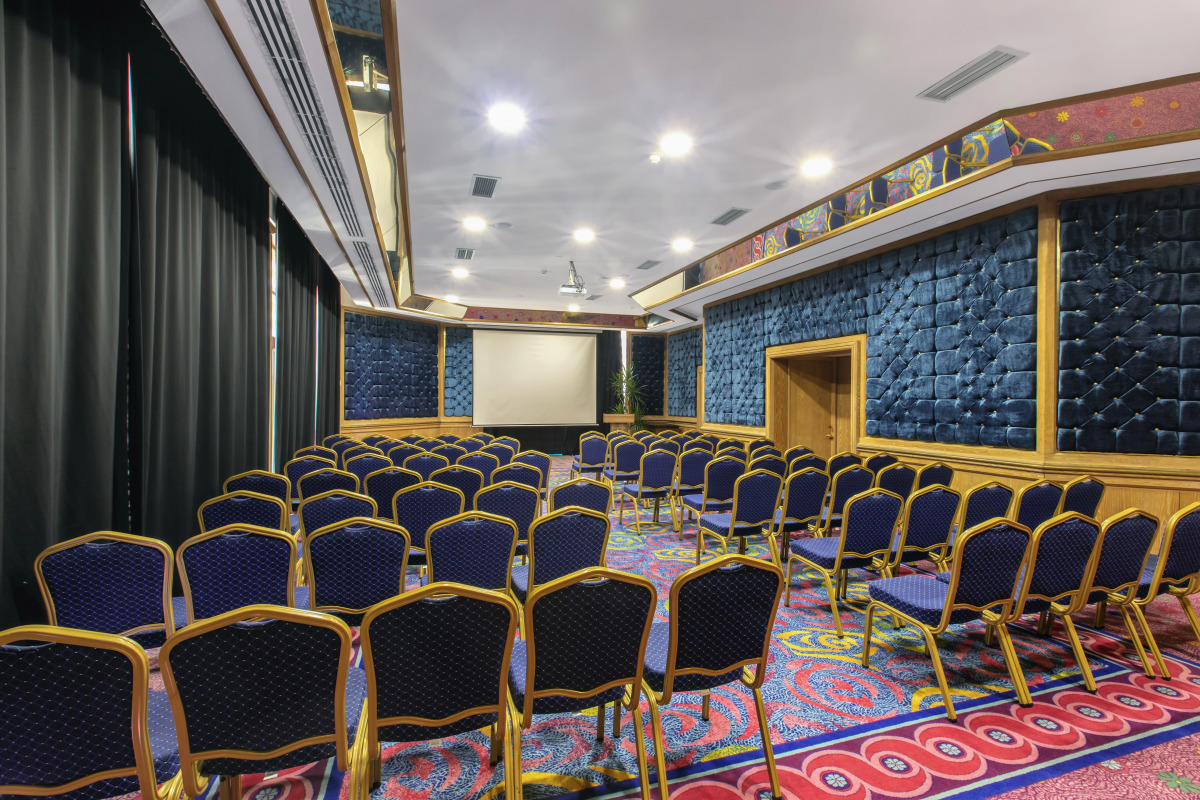 Отель Merit Crystal Cove Casino & SPA