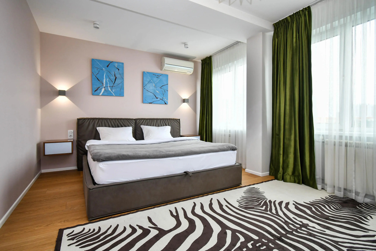 Квартира KRASROOM 3-комн ЛЮКС в Центре