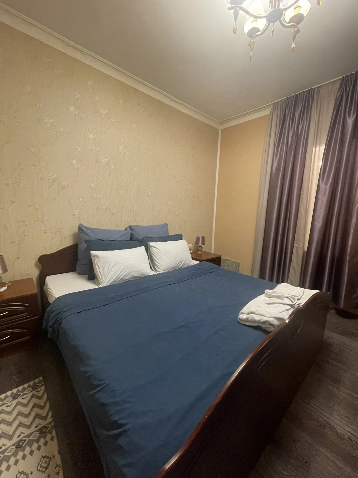 Апартаменты У Финляндского Вокзала и Крейсера Авроры"