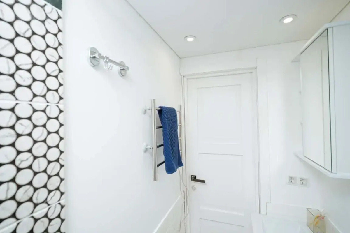 Апартаменты Студия Классическая С Современным Ремонтом на Курчатова