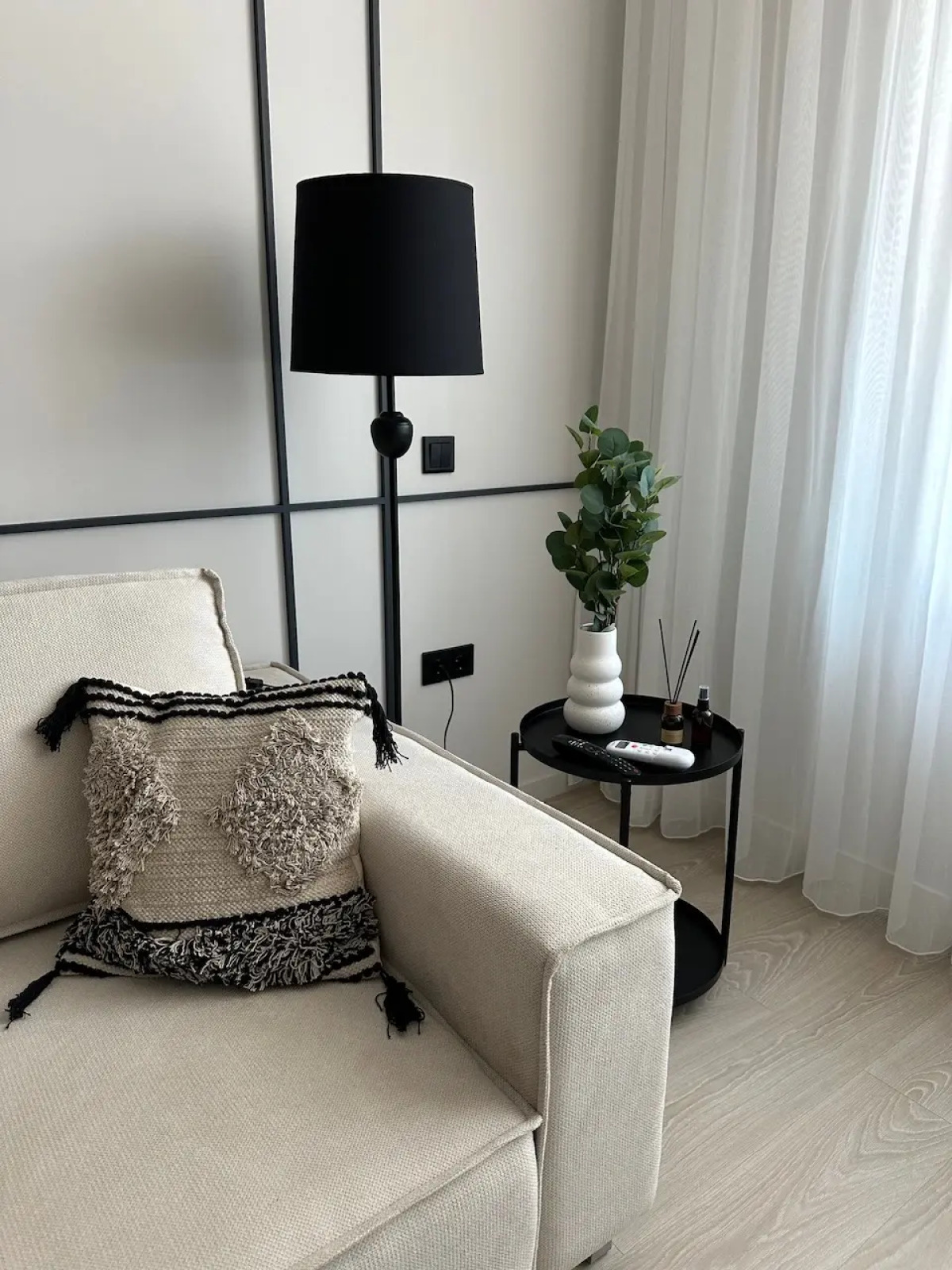 Квартира Стильная на Первой Линии Моря