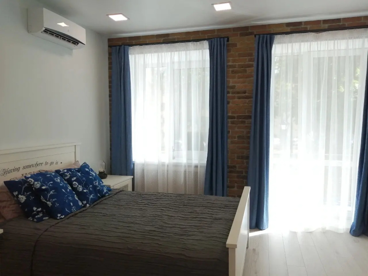 Апартаменты в центре с видом на парк