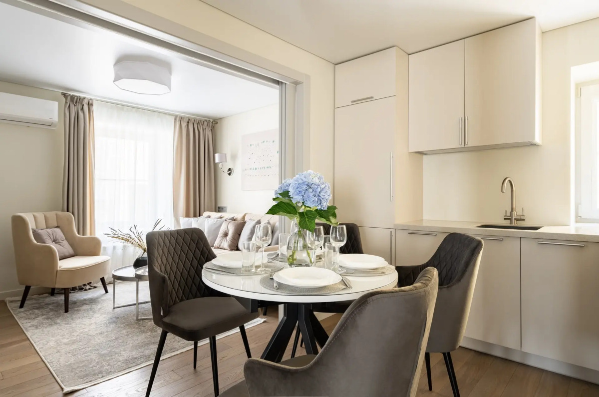 Апартаменты LetYourFlat Opera