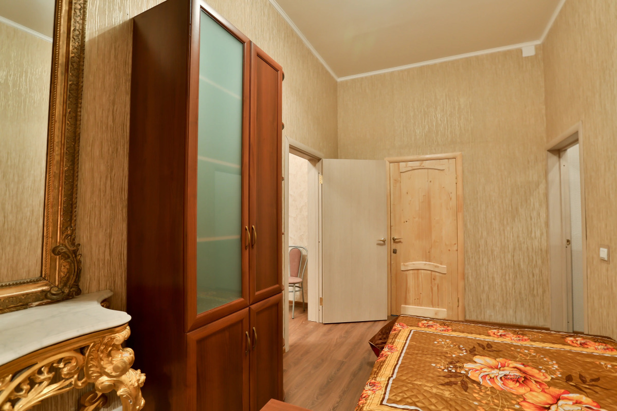 Апартаменты на Суворовском проспекте 48