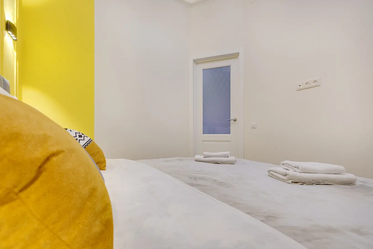 Апартаменты Бирюза и Подсолнух ВПитер на сутки