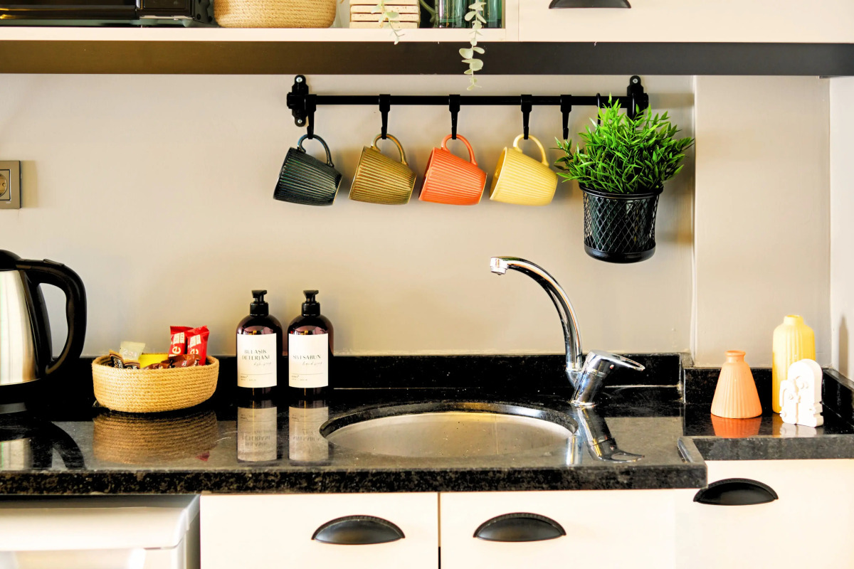 Отель TAKS-INN Suites