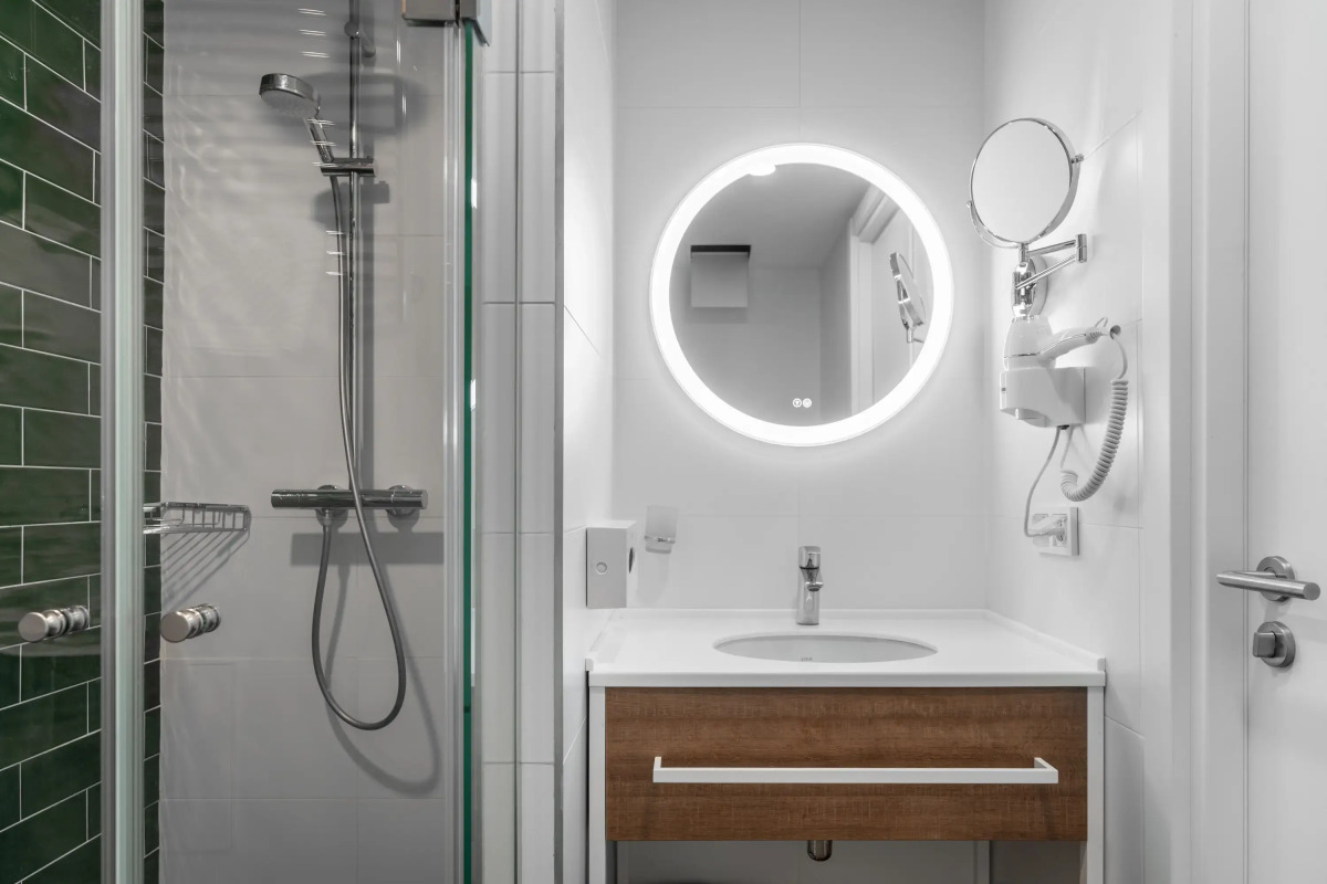 Апартаменты Дизайнерские с бассейном и морем вместимостью от 1 до 3 гостей от собственника