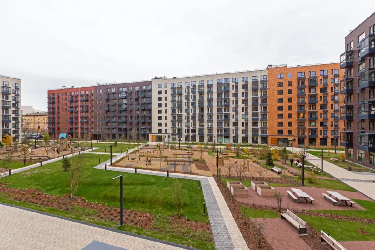 Квартира Студия с Панорамными Окнами Возле Метpo Лecнaя