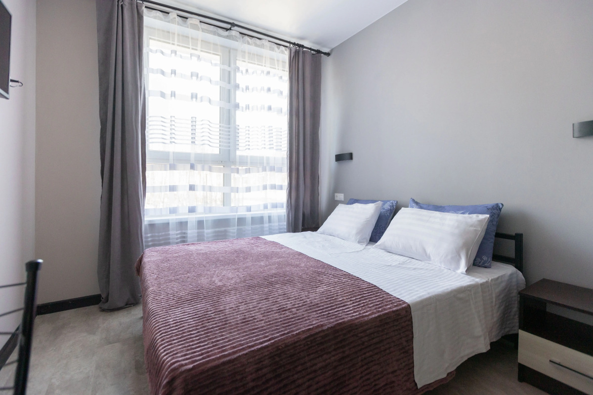 Апартаменты Студия на П. Романова