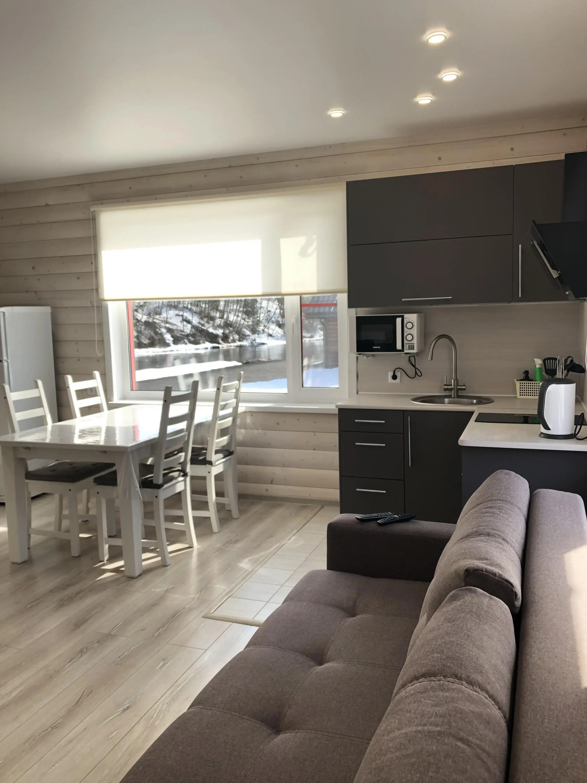 Частный Дом На Берегу Реки