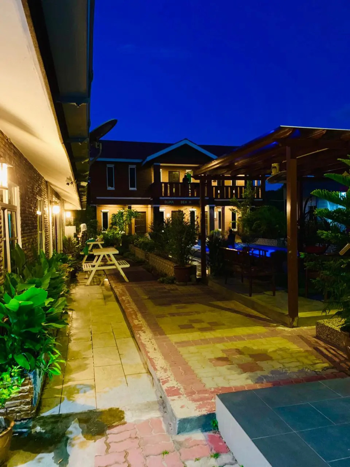 Отель Dlima Beach Inn Langkawi