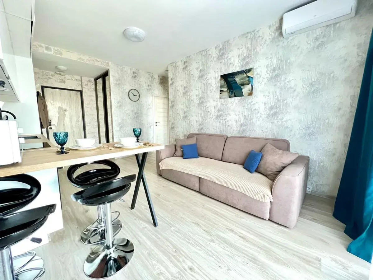 Квартира бизнес-класса УютСьют ЖК Метрополия Венеция