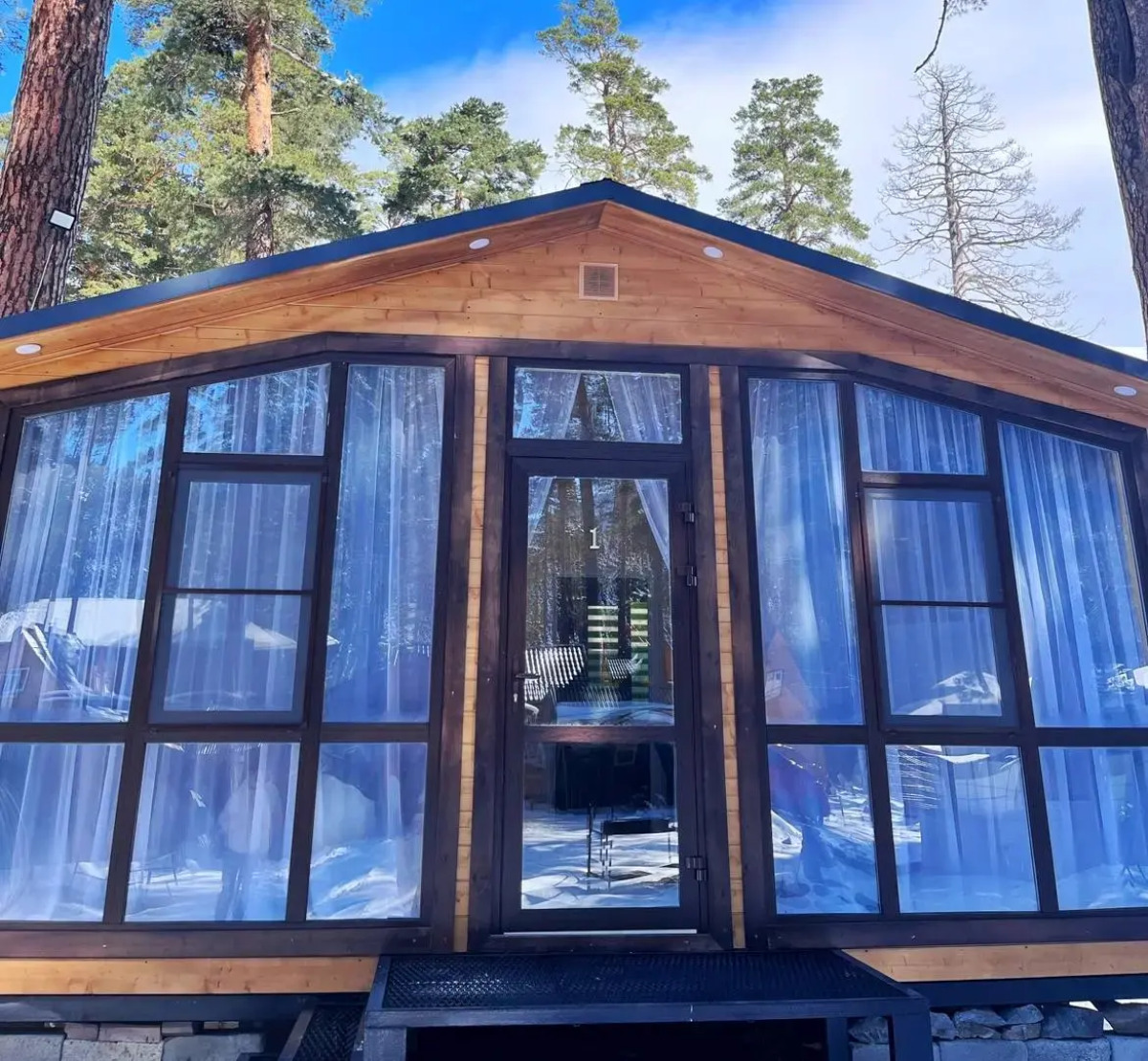 Лесной дворик