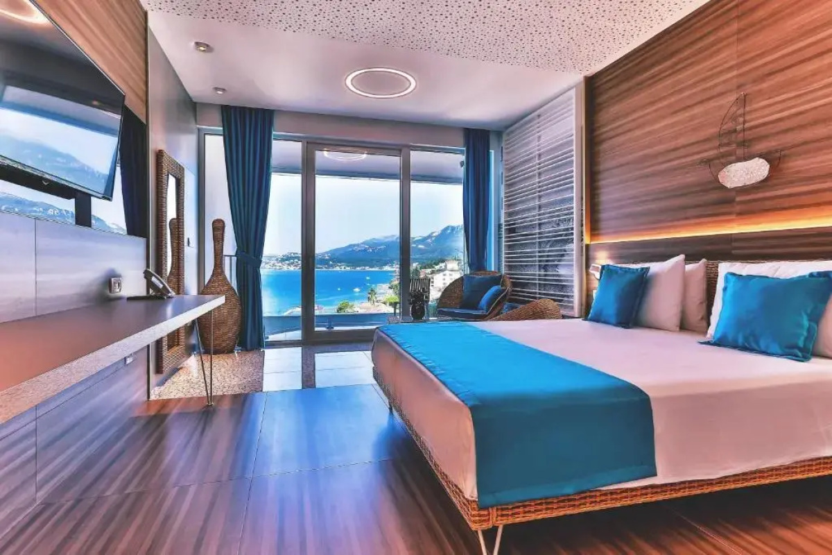 Отель Carine Kumbor Superior