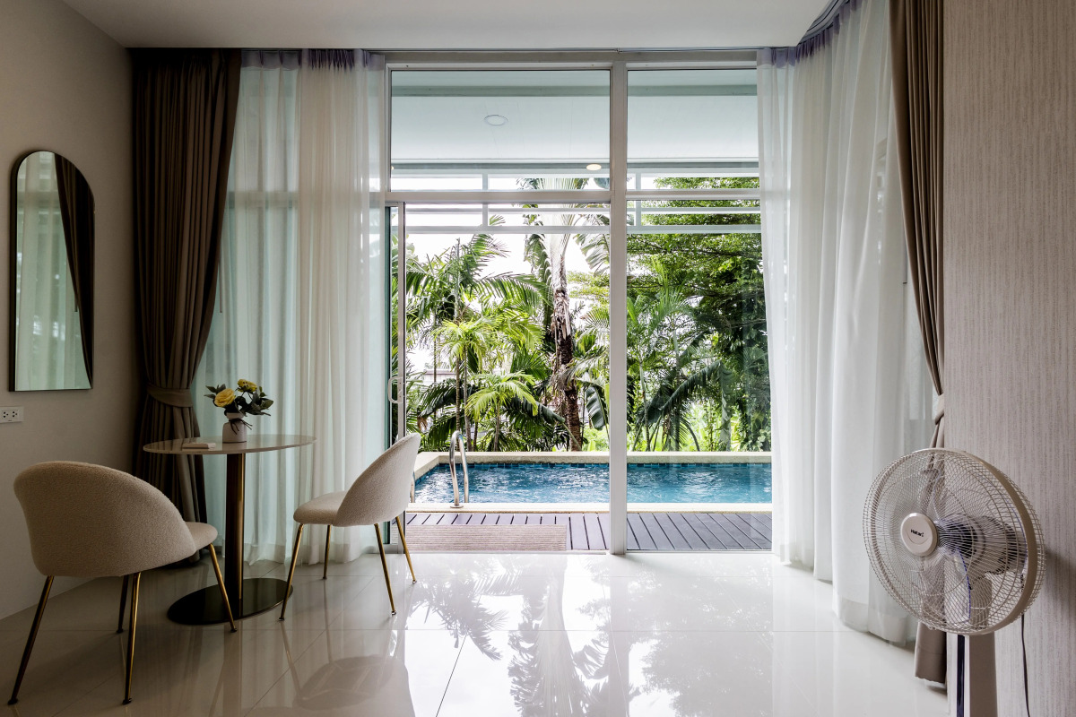 Апарт-отель Karon Beach Residence Phuket