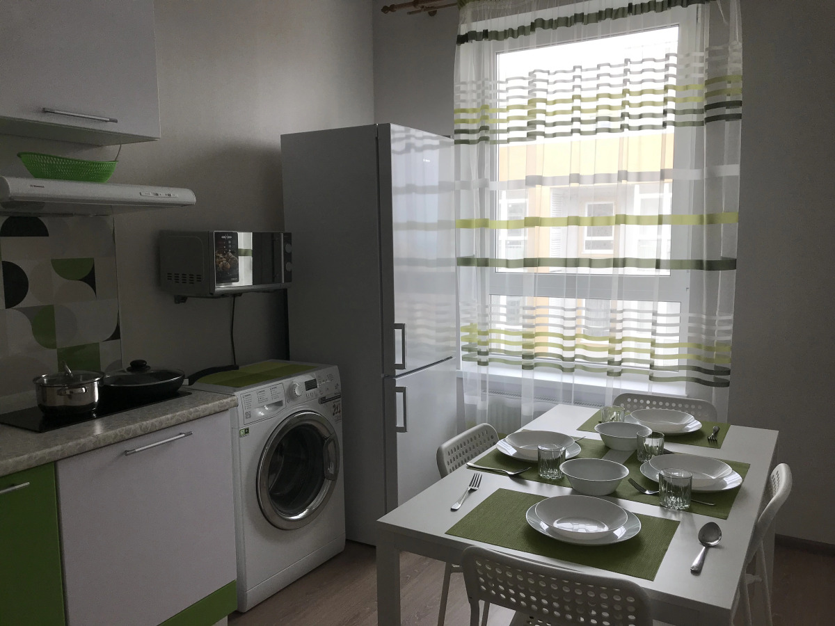 Апартаменты на Пионерском проспекте 57