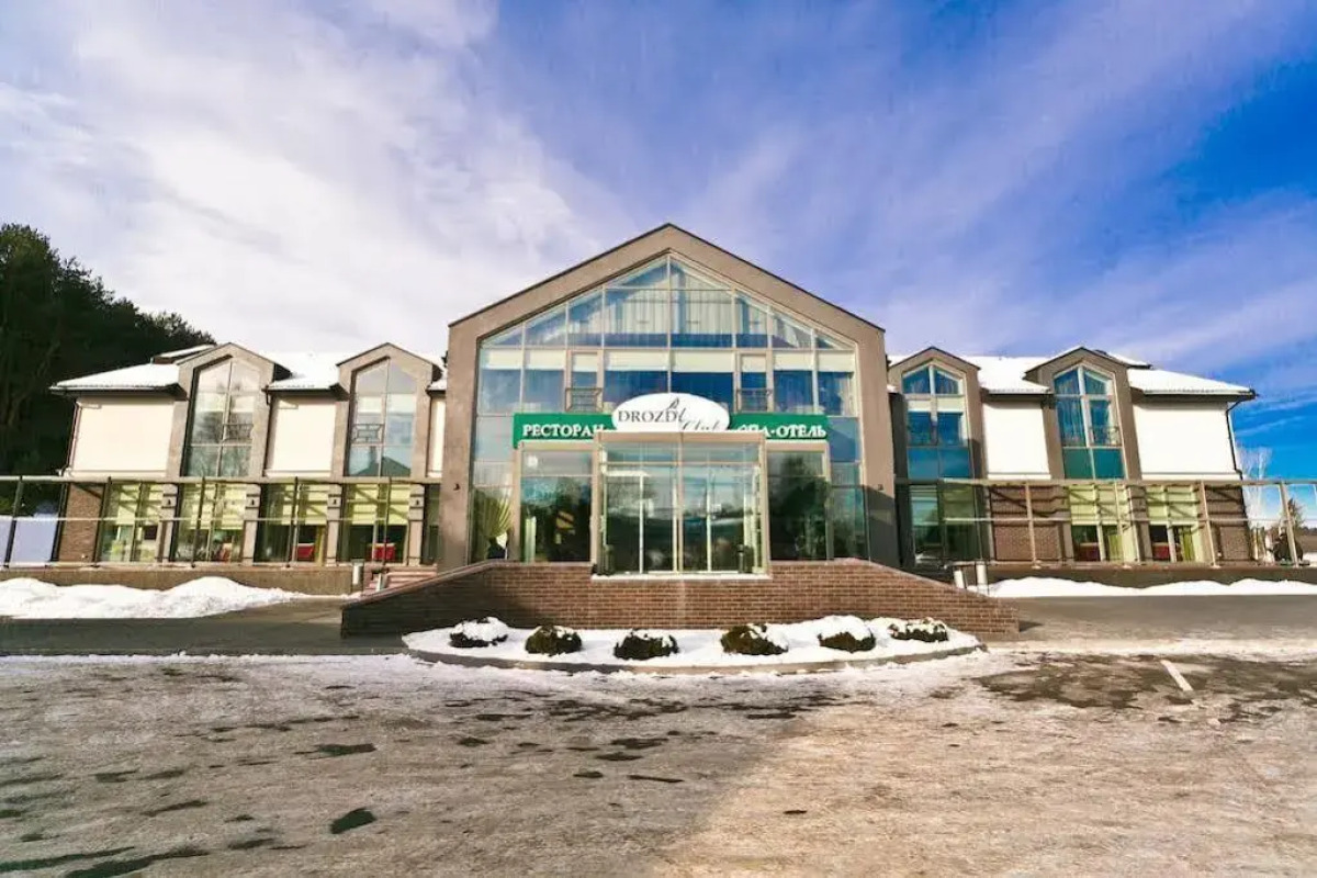 Отель Дрозды Клуб
