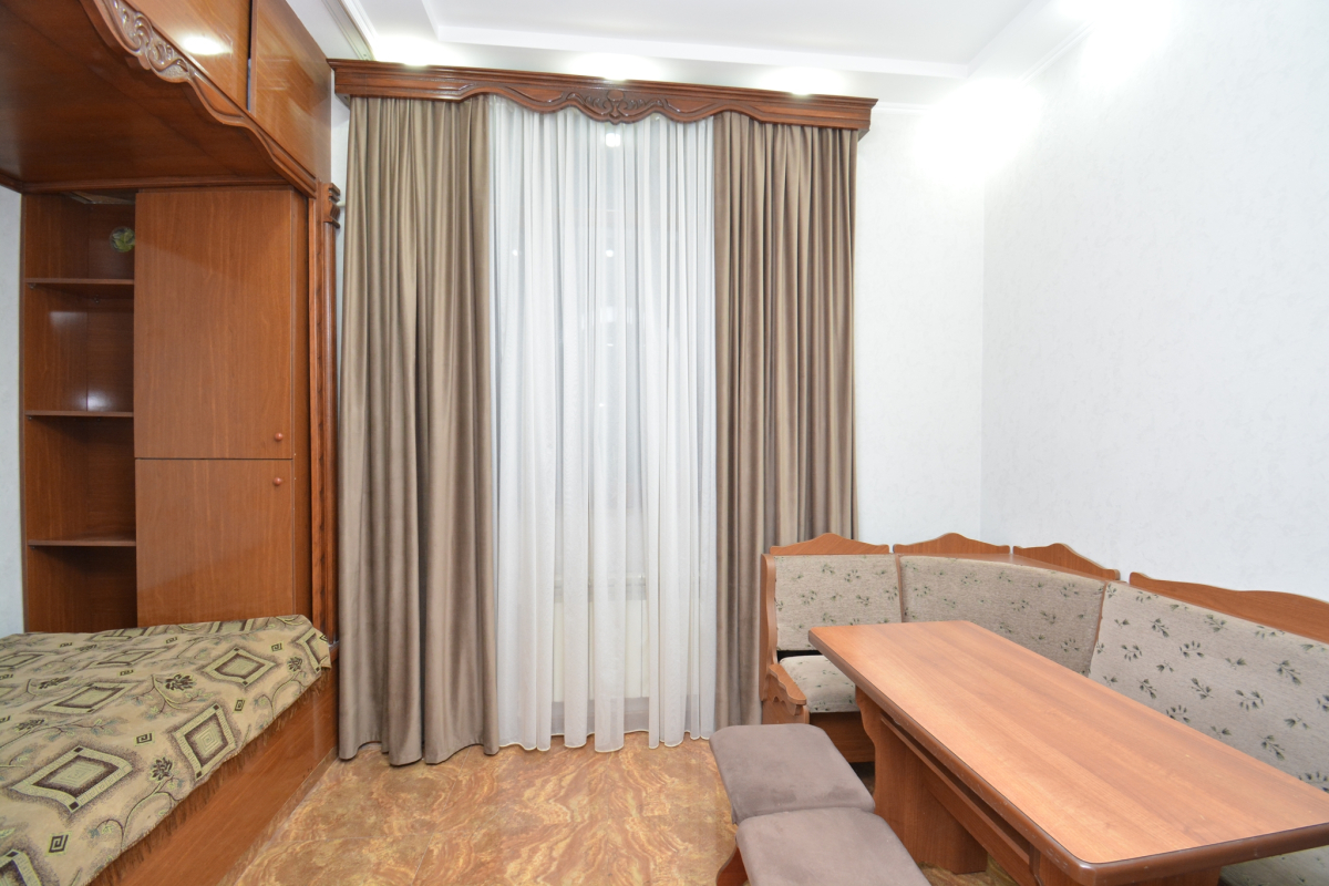 Квартира 3-к на ул. Туманяна, TM200