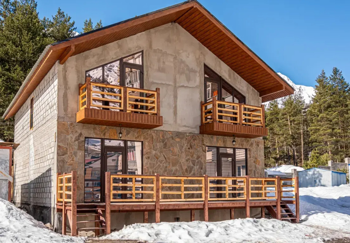 Вилла Семейная с Видом на Горы в Терсколе от Квартирукинг