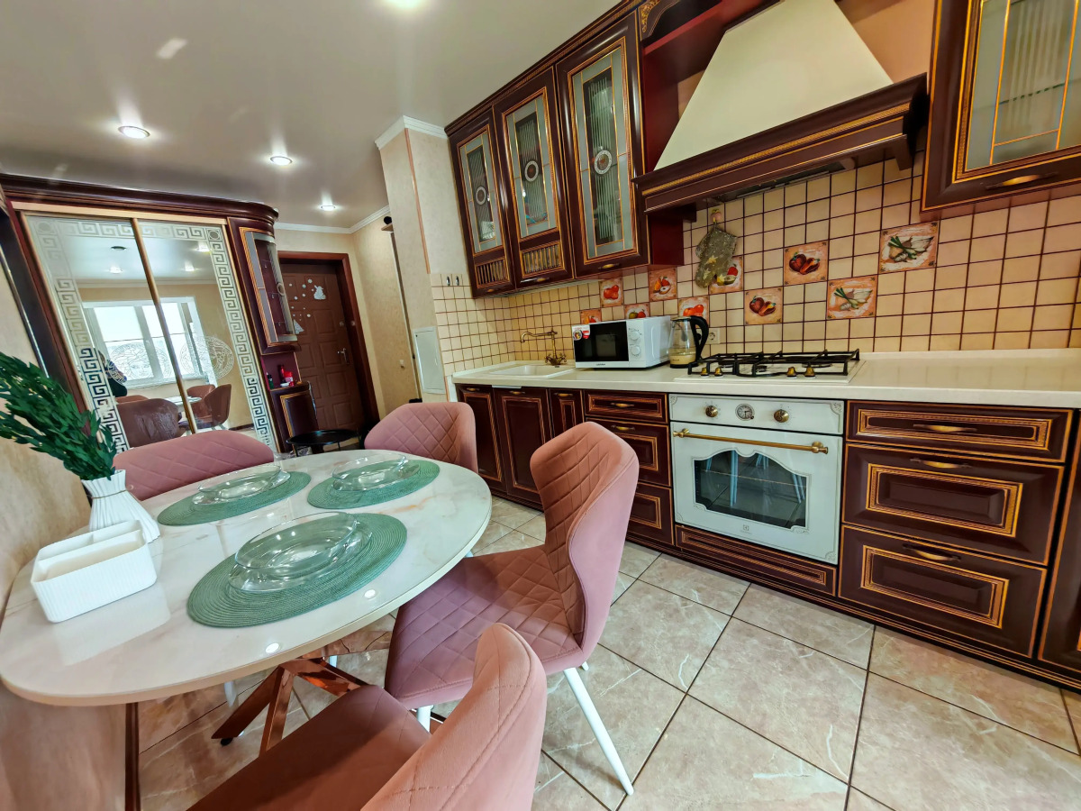 Квартира 2-х комнатная в центре