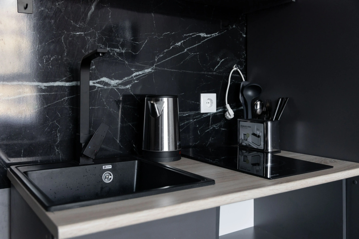 Апартаменты Студия на П. Романова