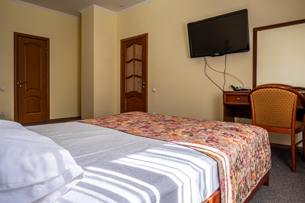 Отель Респект