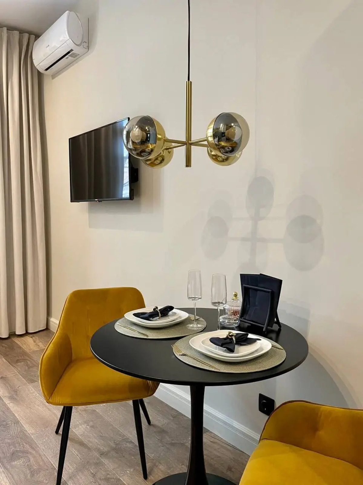 Апартаменты Green And Blue