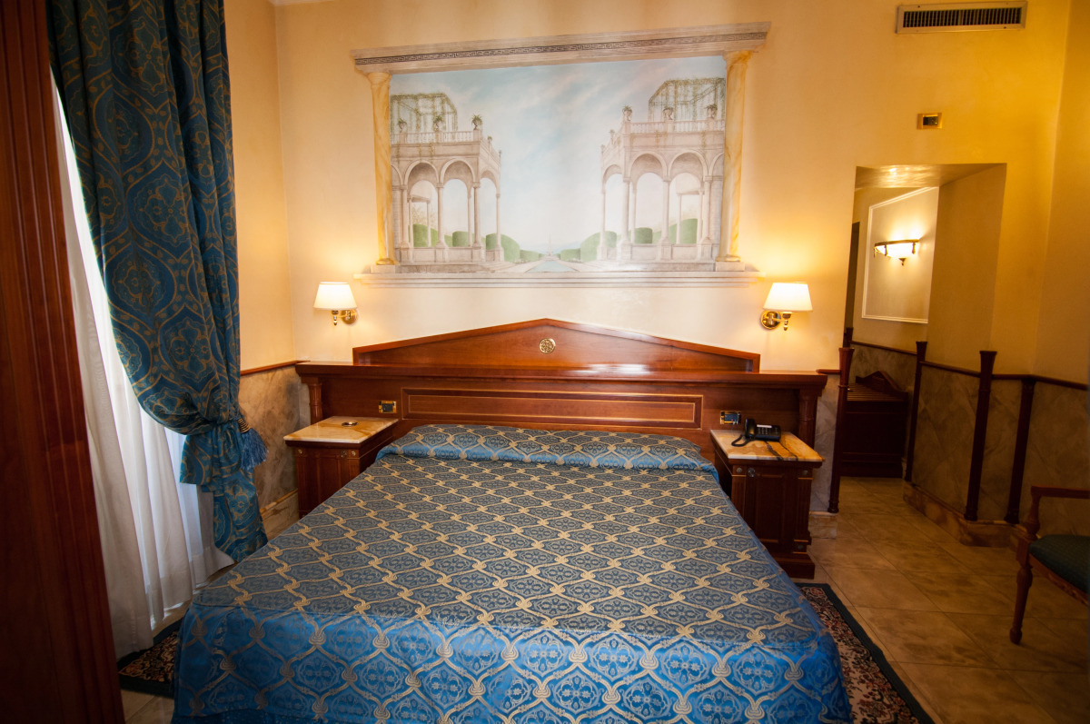 Отель Palladium Palace