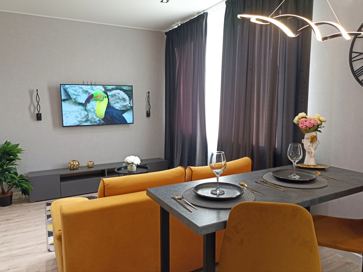 Апартаменты премиальные на 4-м этаже в центре  на ул.Зеленая 25