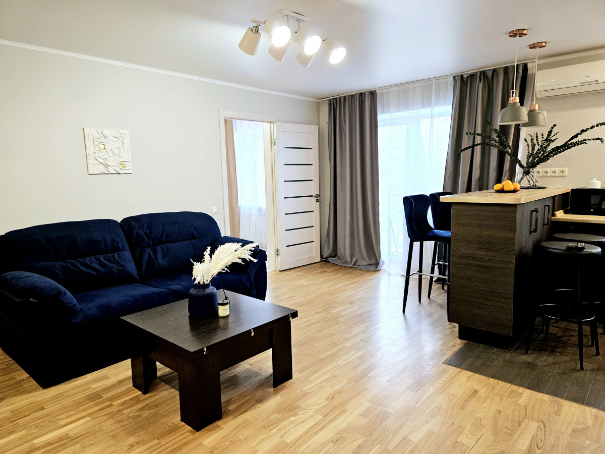 Квартира Неотель на Площади Ленина, рядом Театр Оперы и Балета