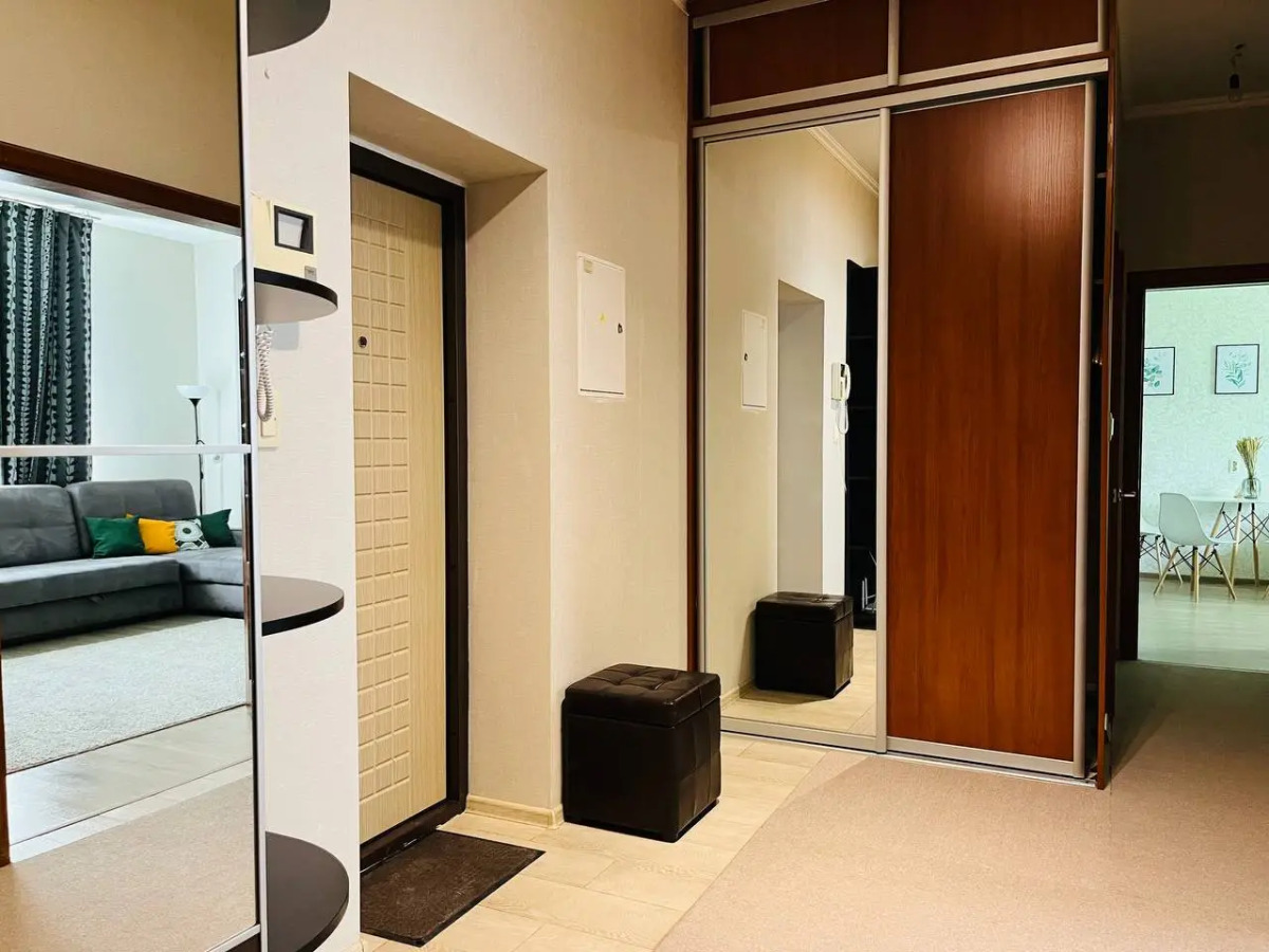 Квартира Просторная Озеро Харовое рядом с центром Казани