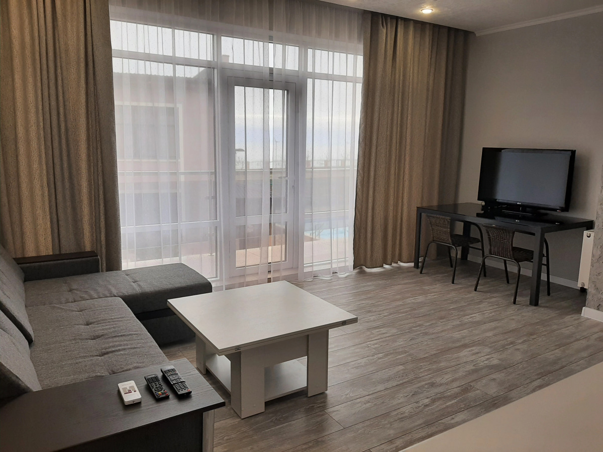 Апартаменты Кристалл И