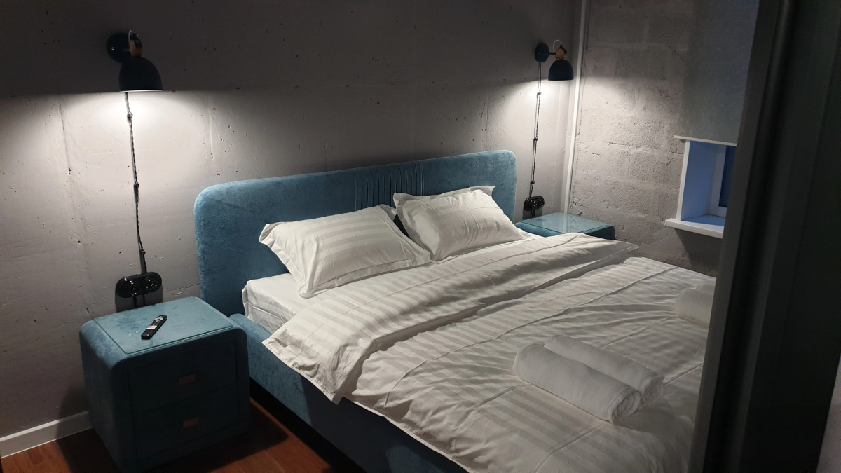 Апартаменты Green Lamp Downtown