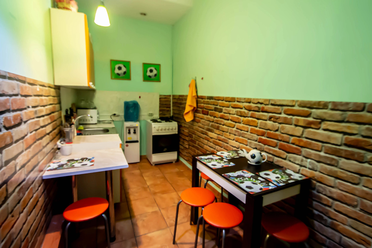 Хостел Champion