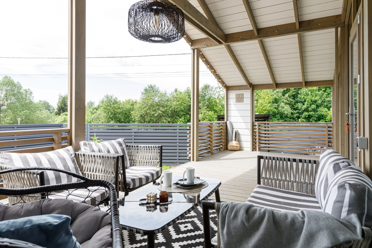 Частный Дом RiverDublDom  с баней и купелью у пруда в Новой Москве