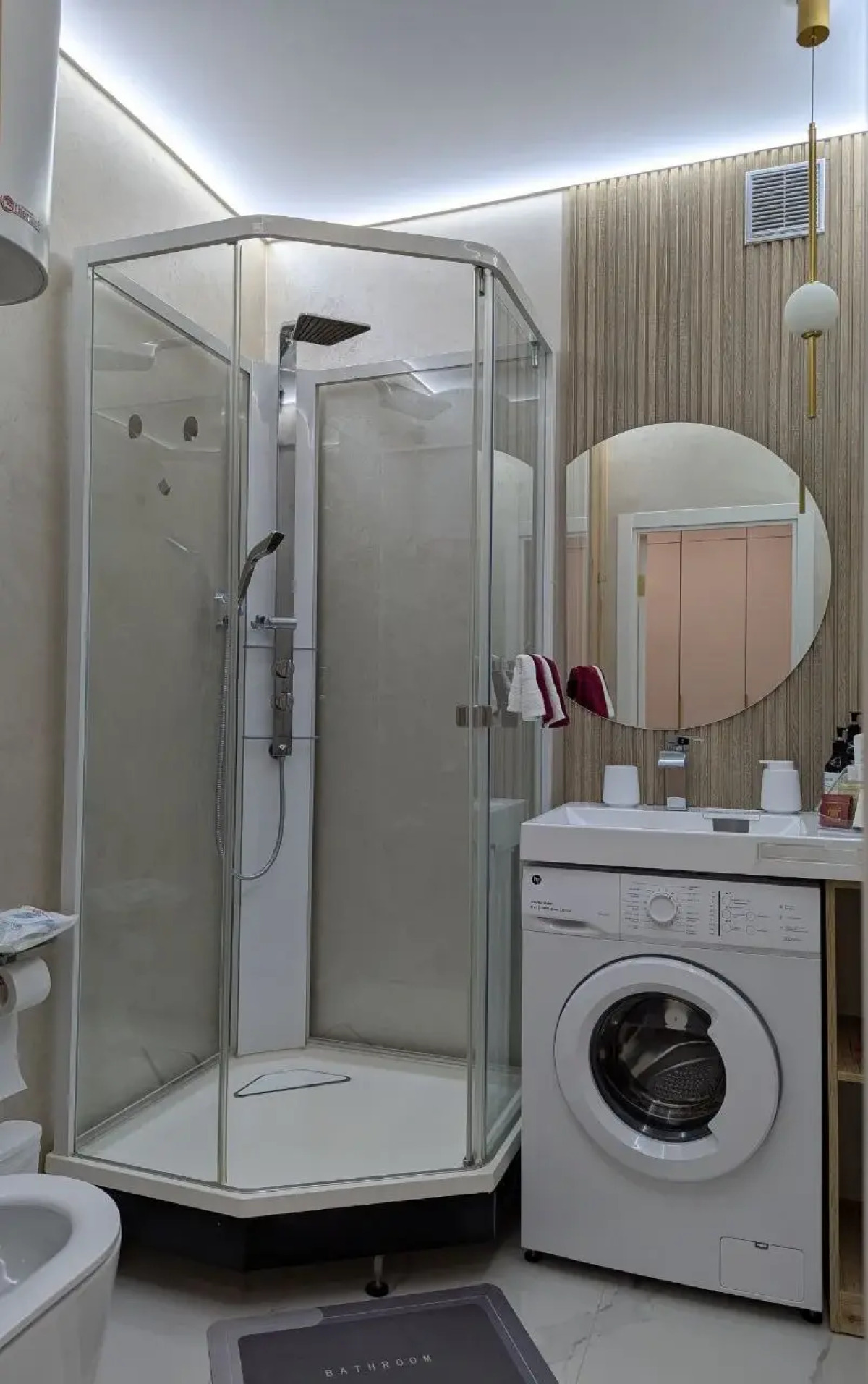 Квартира HelenRooms – уютная квартира на Набережной