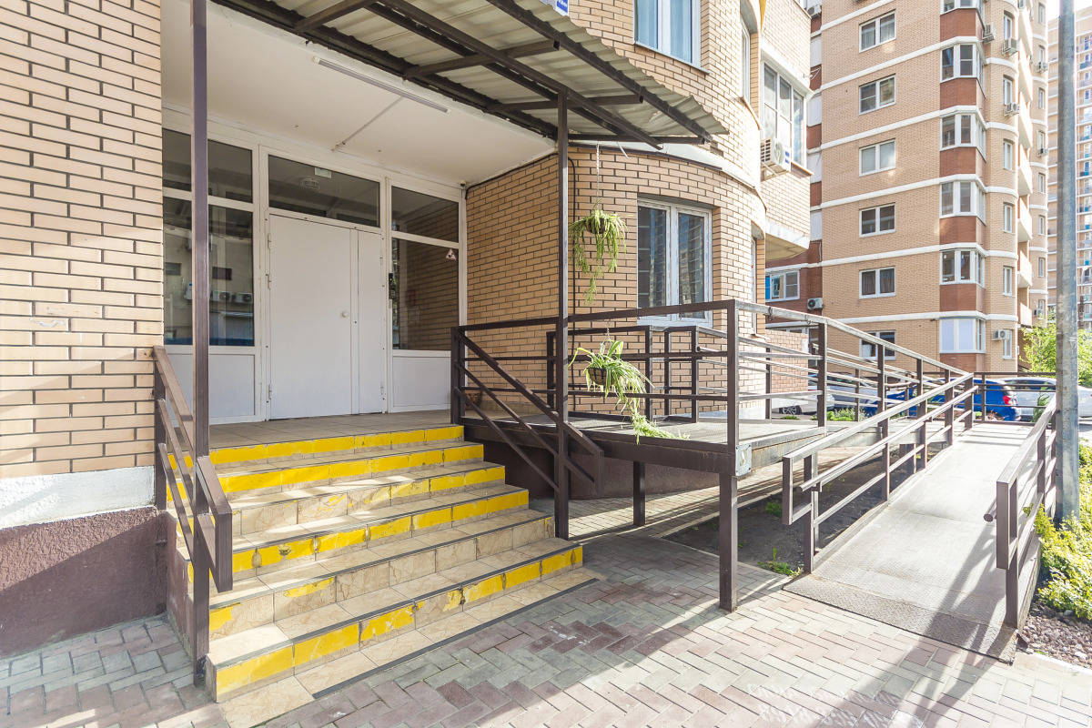 ApartGroup Repina 1/2