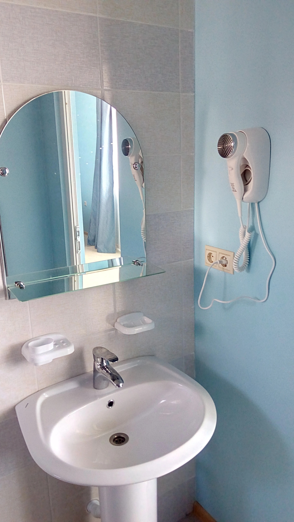 Guest House on Aivazovskogo 38