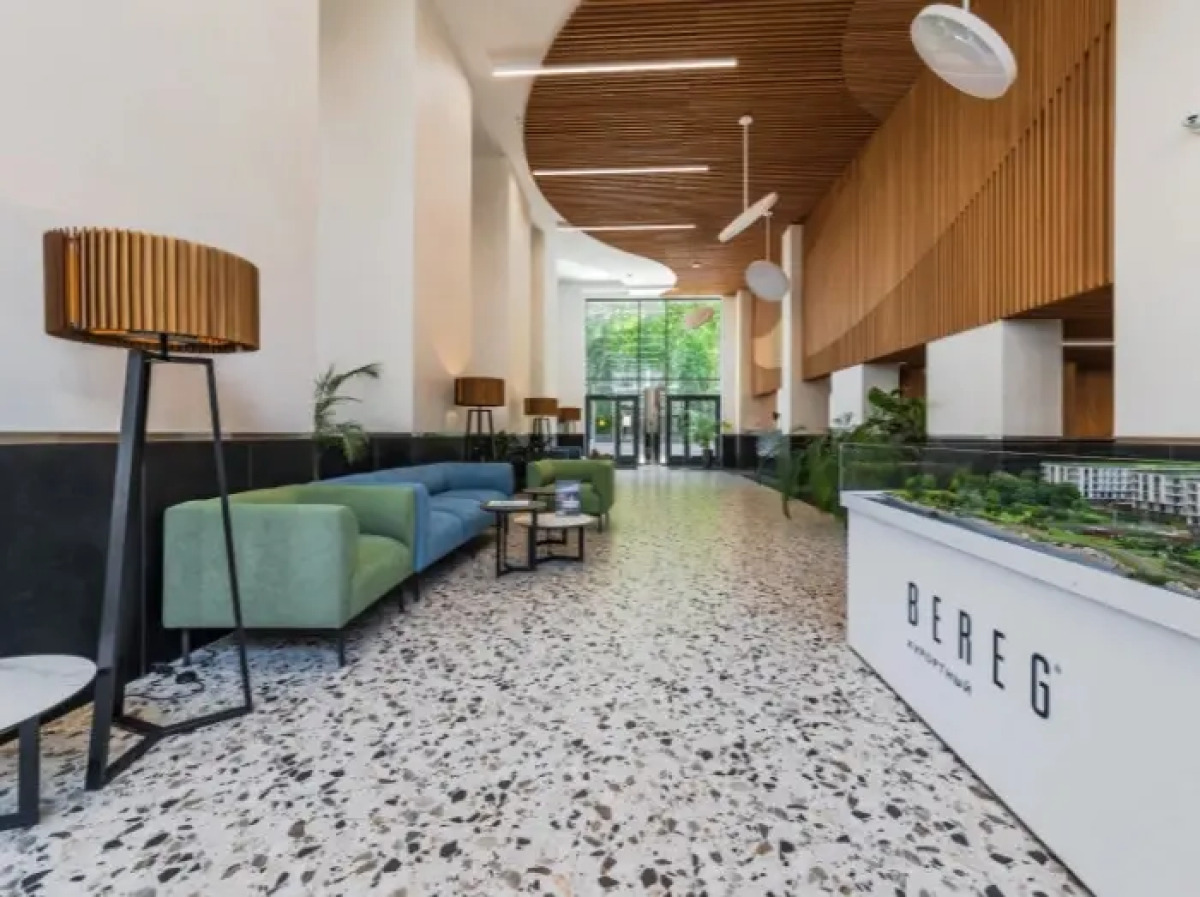 Апартаменты в комплексе с бассейном набегу Финского залива