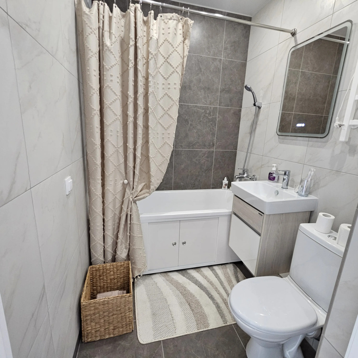 Квартира уютная с видом на березовую рощу