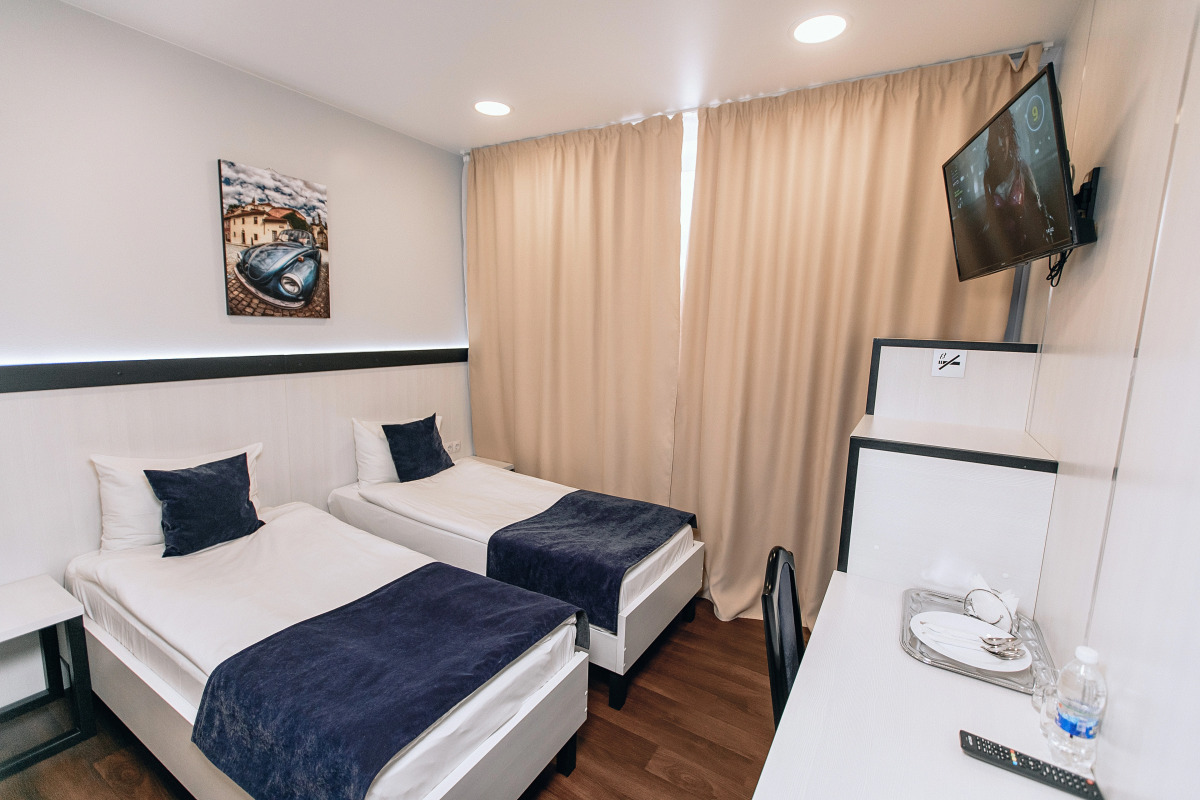 Отель RedFox в центре