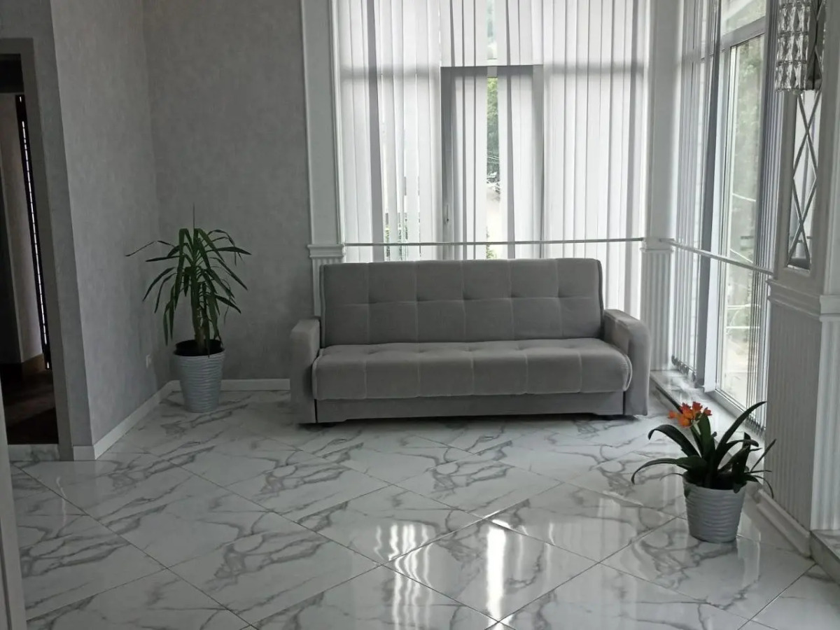 Частный дом в Центрe Города с Видом на Набережную