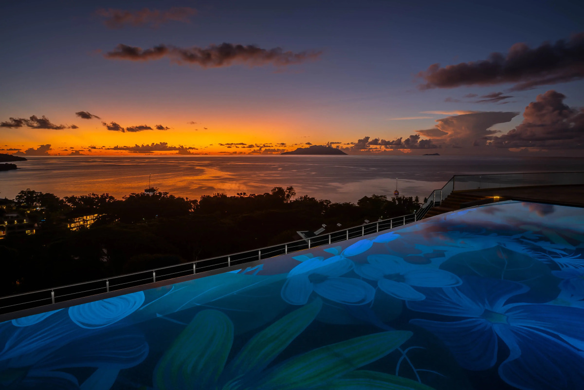 Курортный отель Gardens Hill Resort & Spa