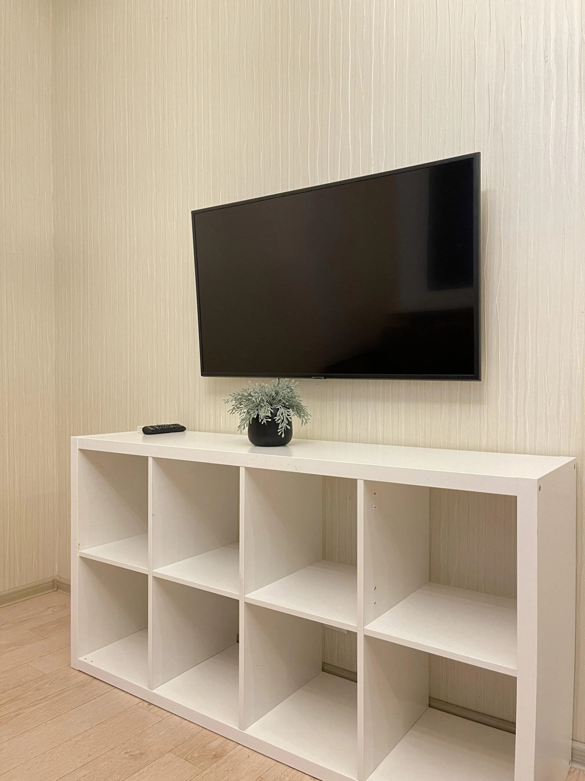 Апартаменты трёхкомнатные в центре города с балконом