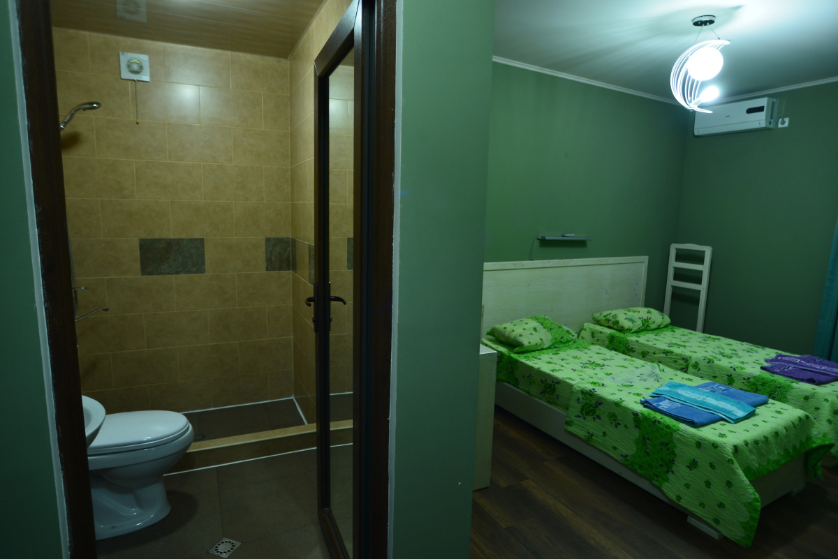 Мини-Отель Kutaisi Globus