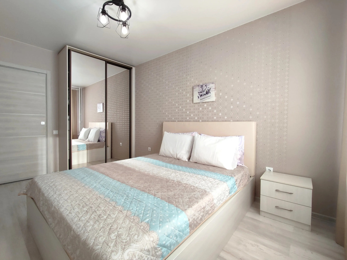 Квартира 2-комнатная в Омске на Крупской 12