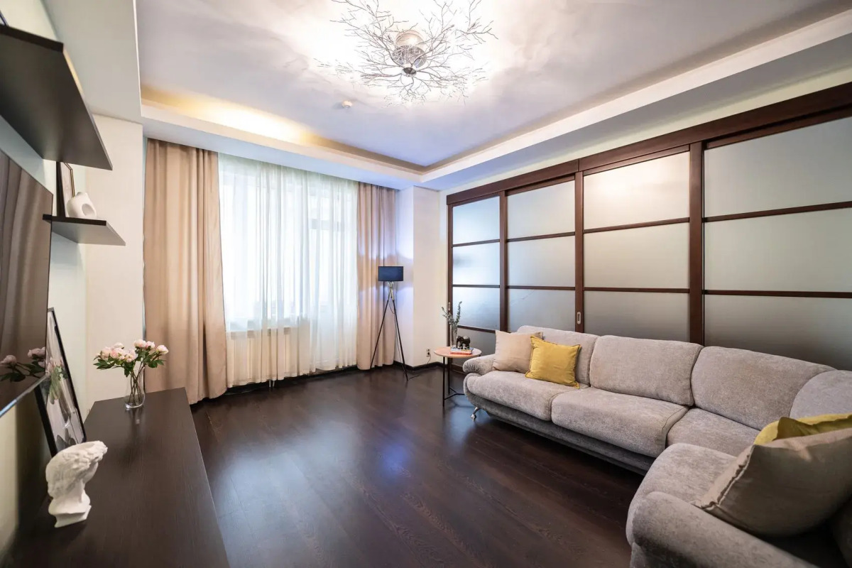 Апартаменты Пять Звёзд Большая с Кондиционерами и камином