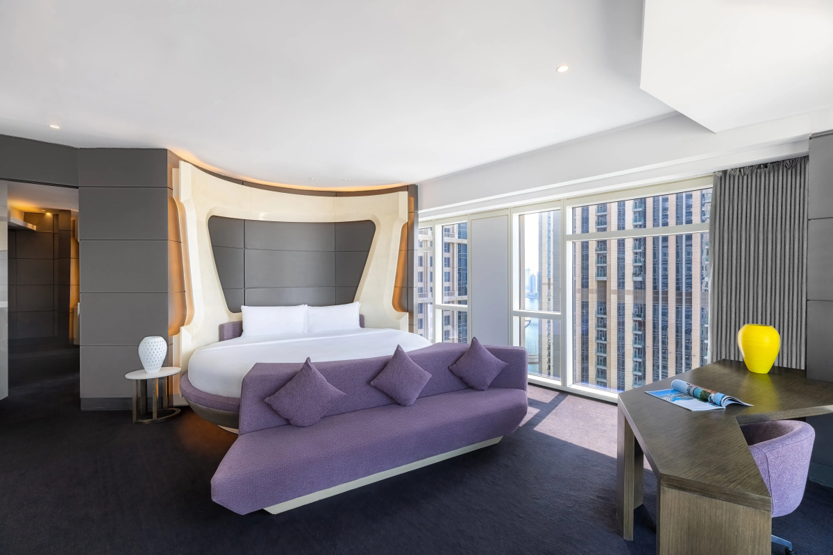 Отель V Hotel Dubai Curio Collection by Hilton